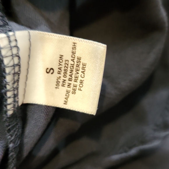 Magellan classic fit 2 button shirt - Picture 5 of 6